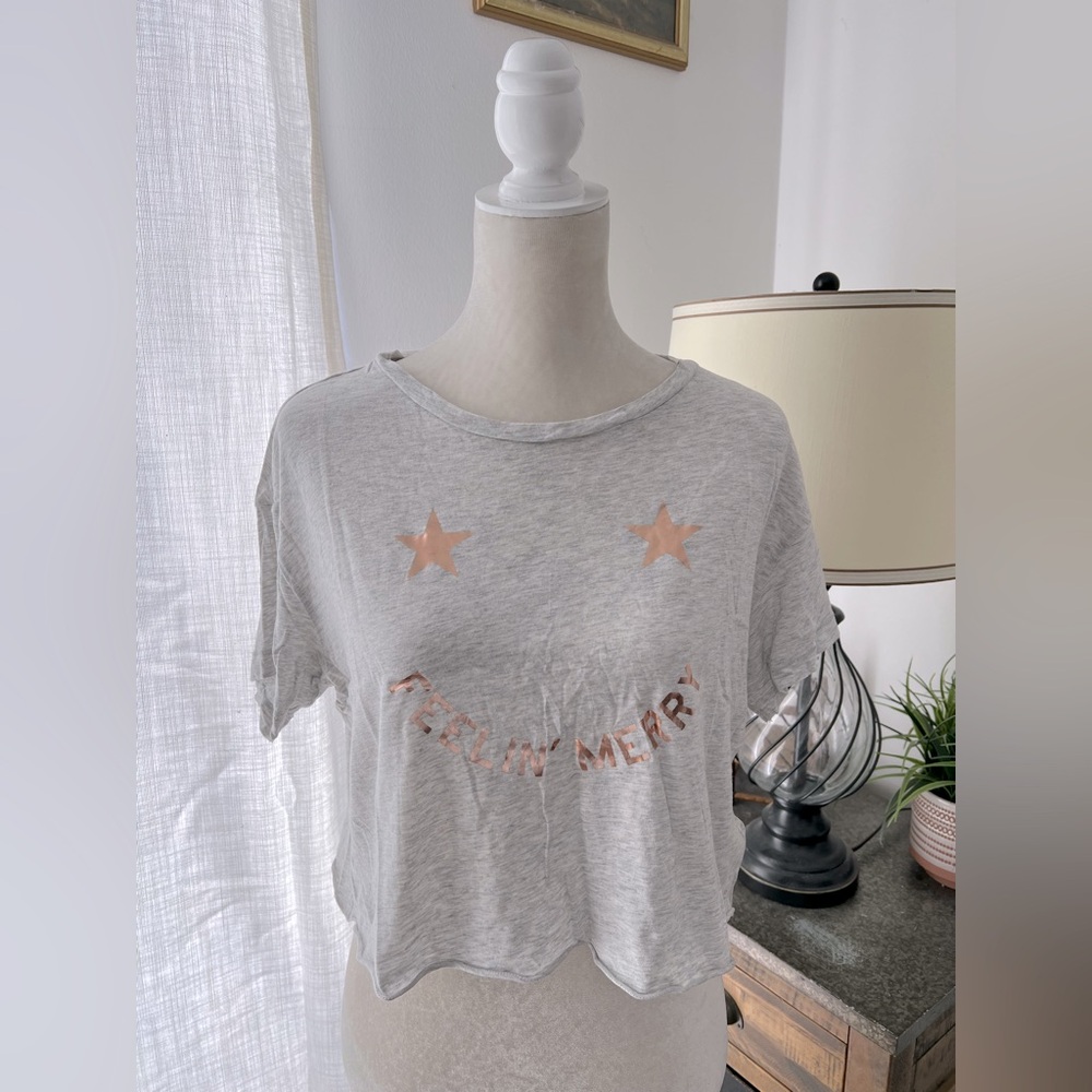 Victoria’s Secret PINK cropped tee